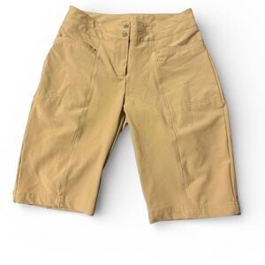 Tail Women's Tan Bermuda Golf Shorts Flat Front Design Size 2